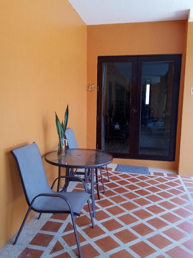 Villa Chaya Khao Lak Buitenkant foto