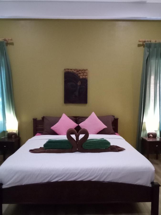 Villa Chaya Khao Lak Buitenkant foto