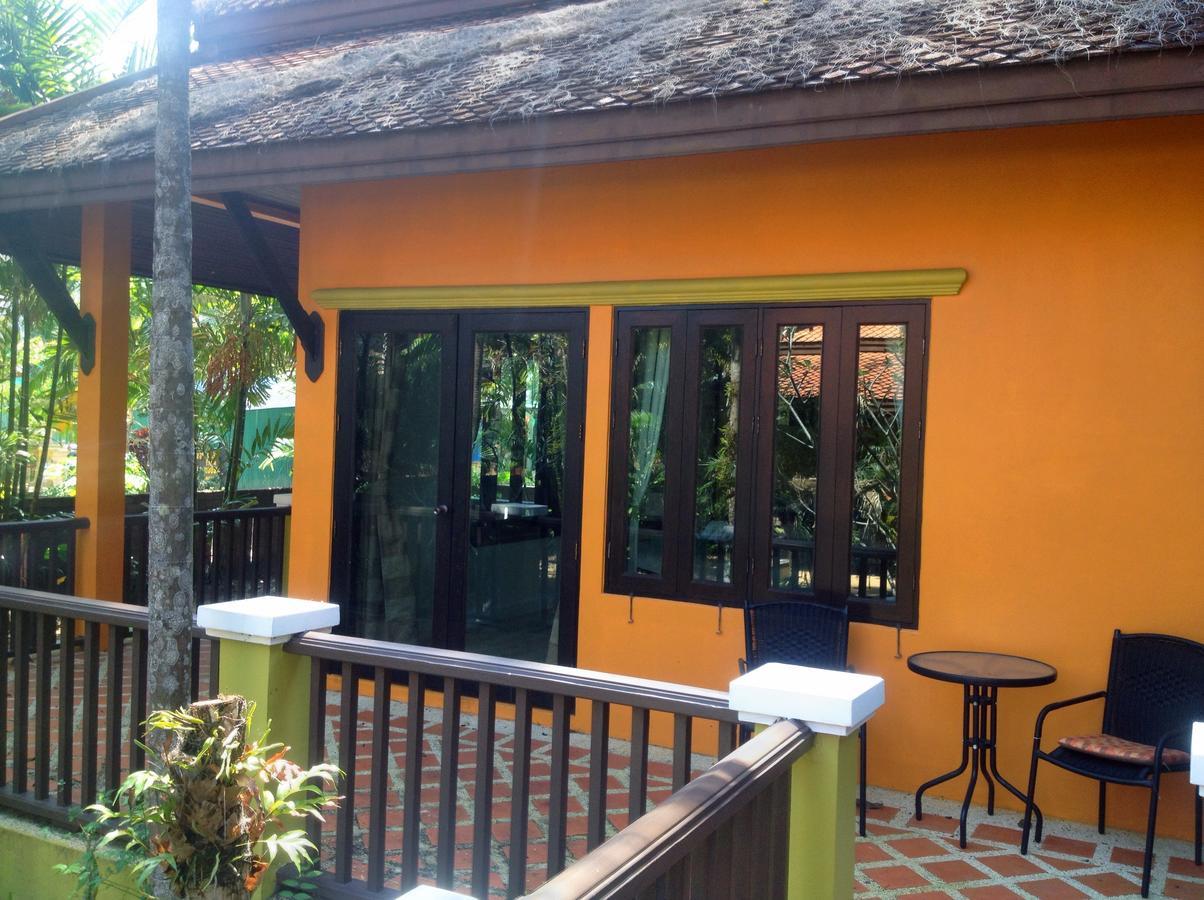 Villa Chaya Khao Lak Buitenkant foto